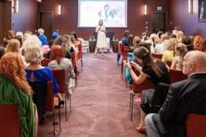 „Eu sunt ANA” ajunge la ediţia 23: dialog autentic despre leadership